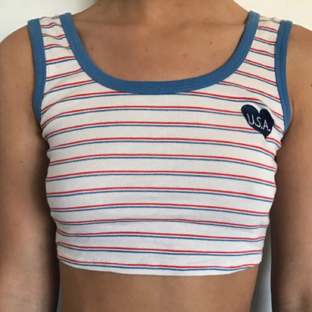 [SOLD] USA crop top